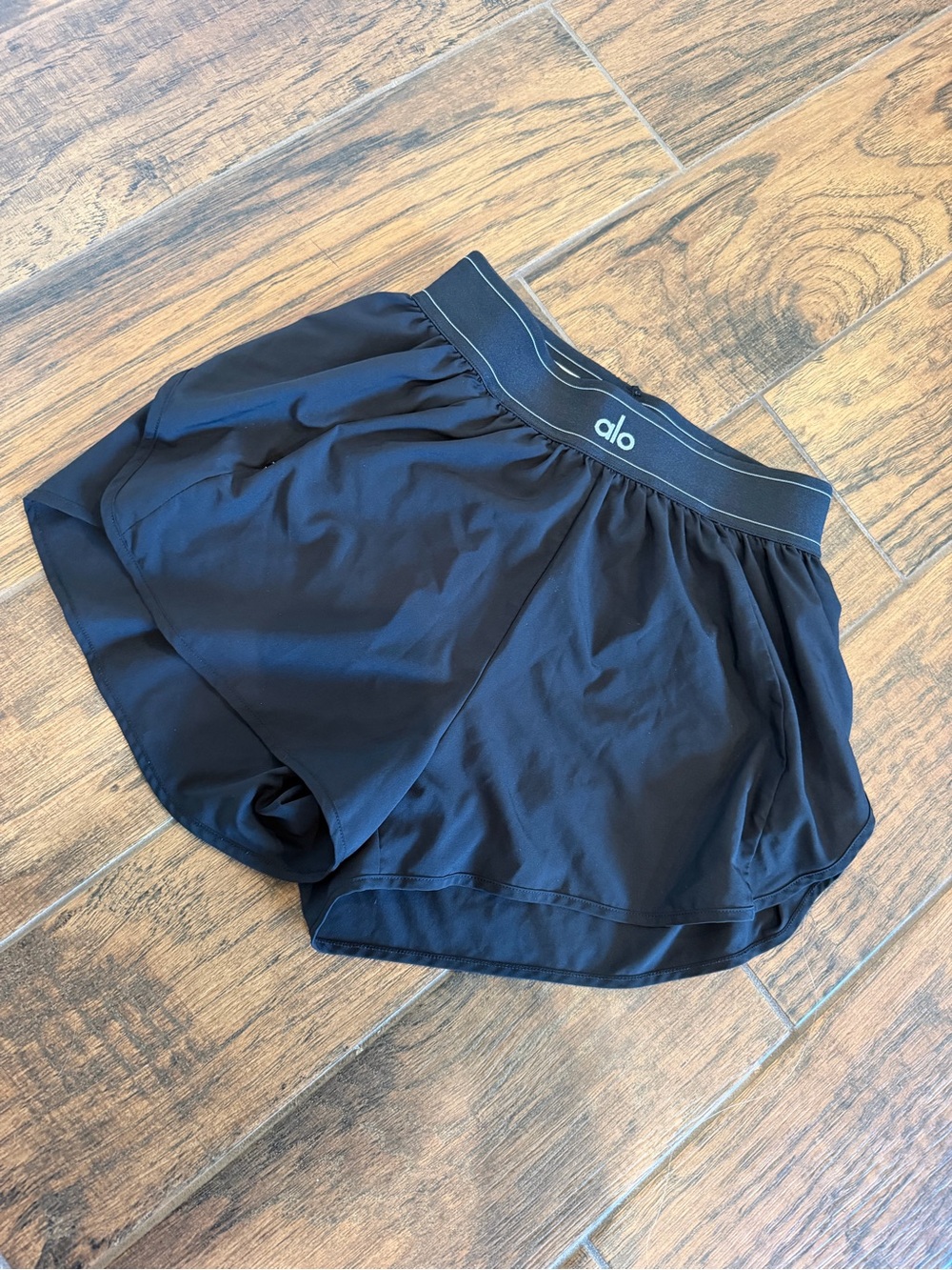 ALO Yoga Black Athletic Shorts with Logo Elastic Waistband